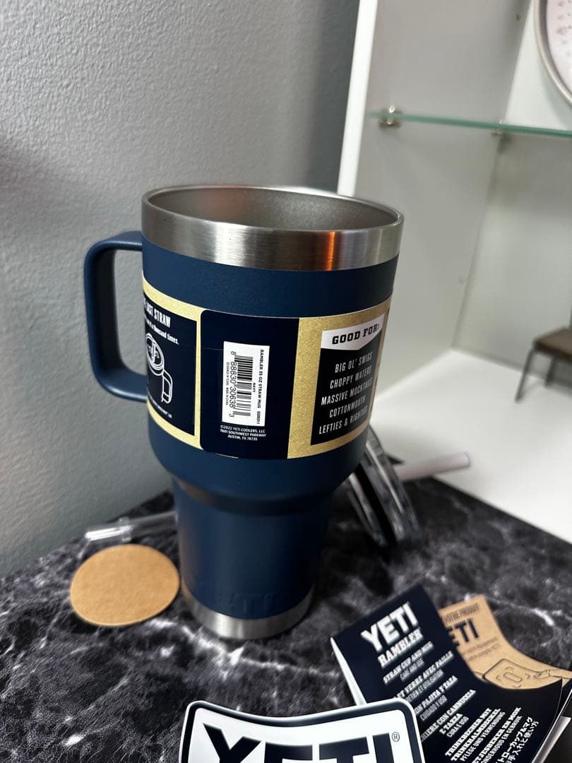 【新品未使用】YETI ランブラー 35oz マグ ストローリッド付 ネイビー