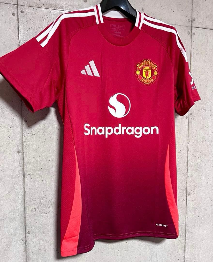 【新品タグ付き】24/25マンチェスター・U♯8ブルーノ・フェルナンデス【XL】