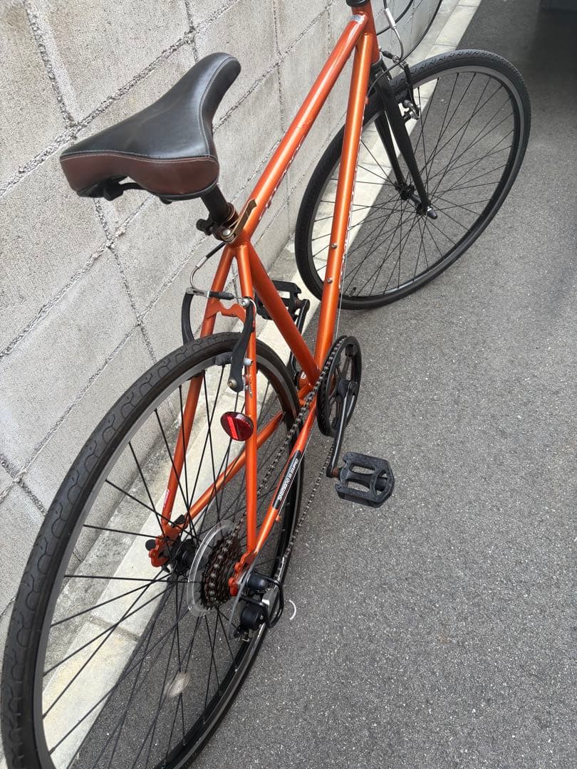 <両ほぼタイヤ新品> クロスバイク　オレンジ