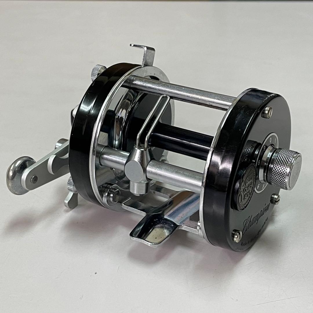 リール DAM QUICK 800 Champion