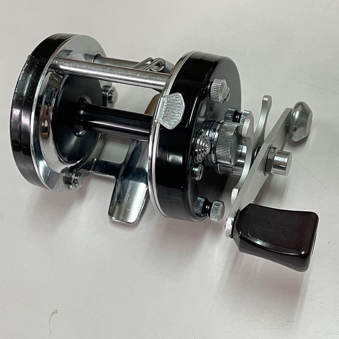 リール DAM QUICK 800 Champion