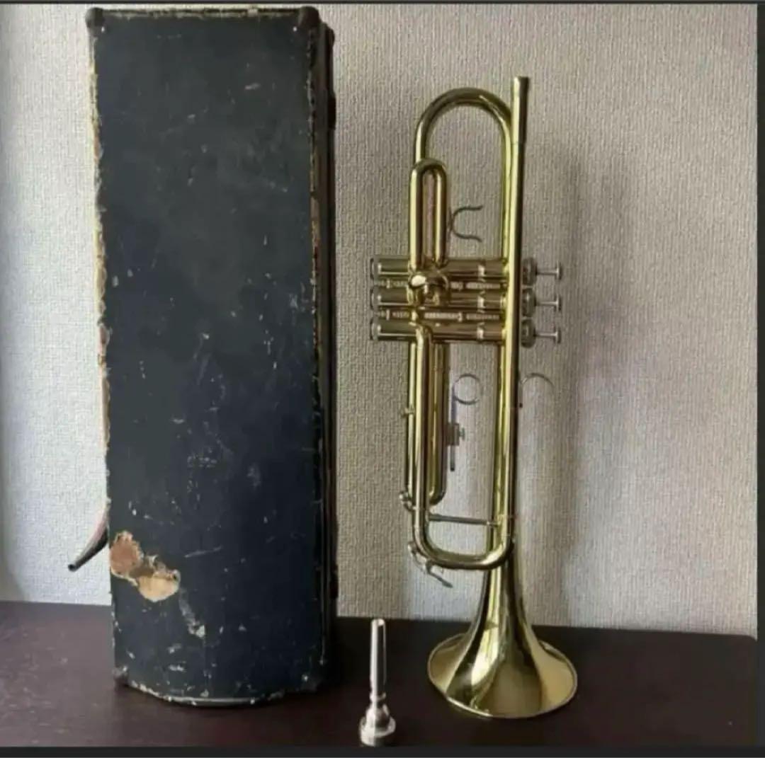 ノンブランド新品トランペット！　ケース汚れ有　常識の範囲内で値下げ可能