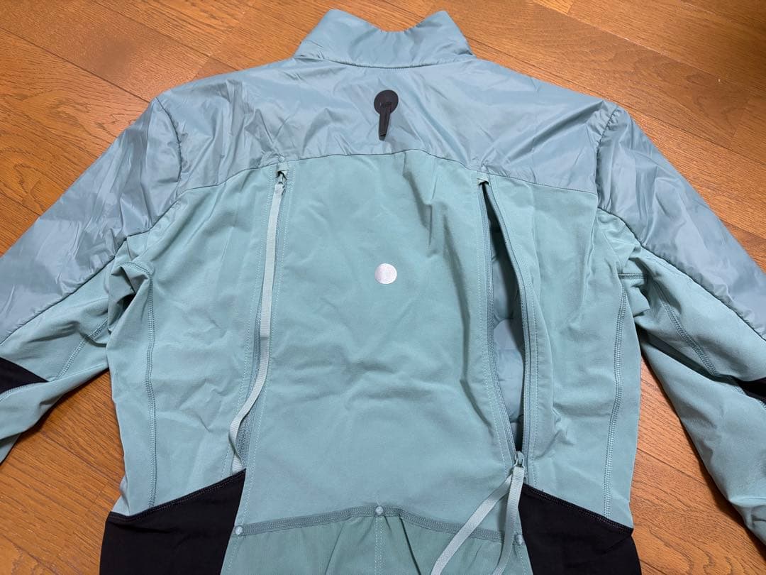 asics ROADランニングウィンタージャケット メンズXS