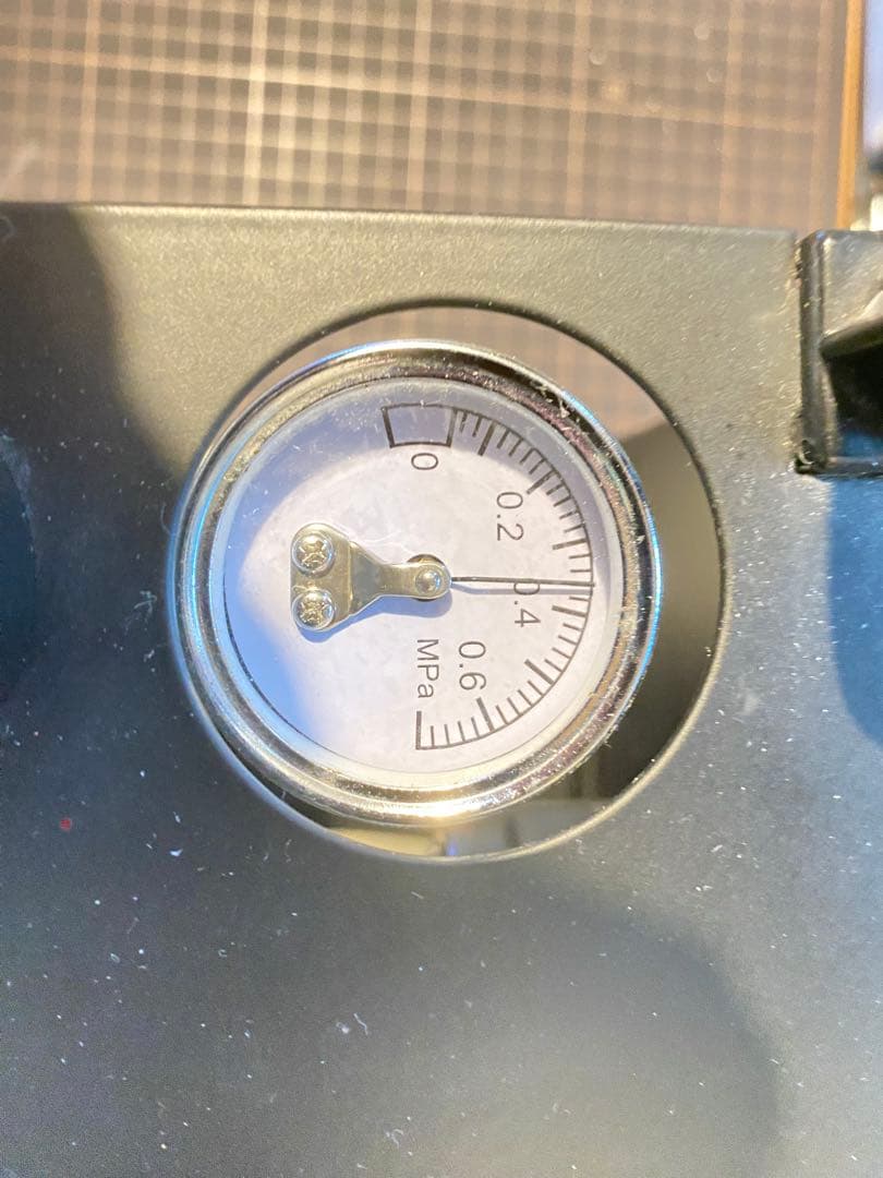 アネスト岩田　is-875 コンプレッサー　模型制作　塗装