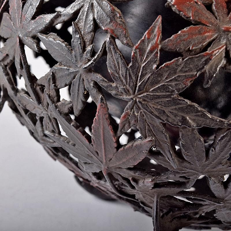 龍ちゃん　古銅　紅葉透かし　三つ足香炉　在銘　約537g　D　R8374