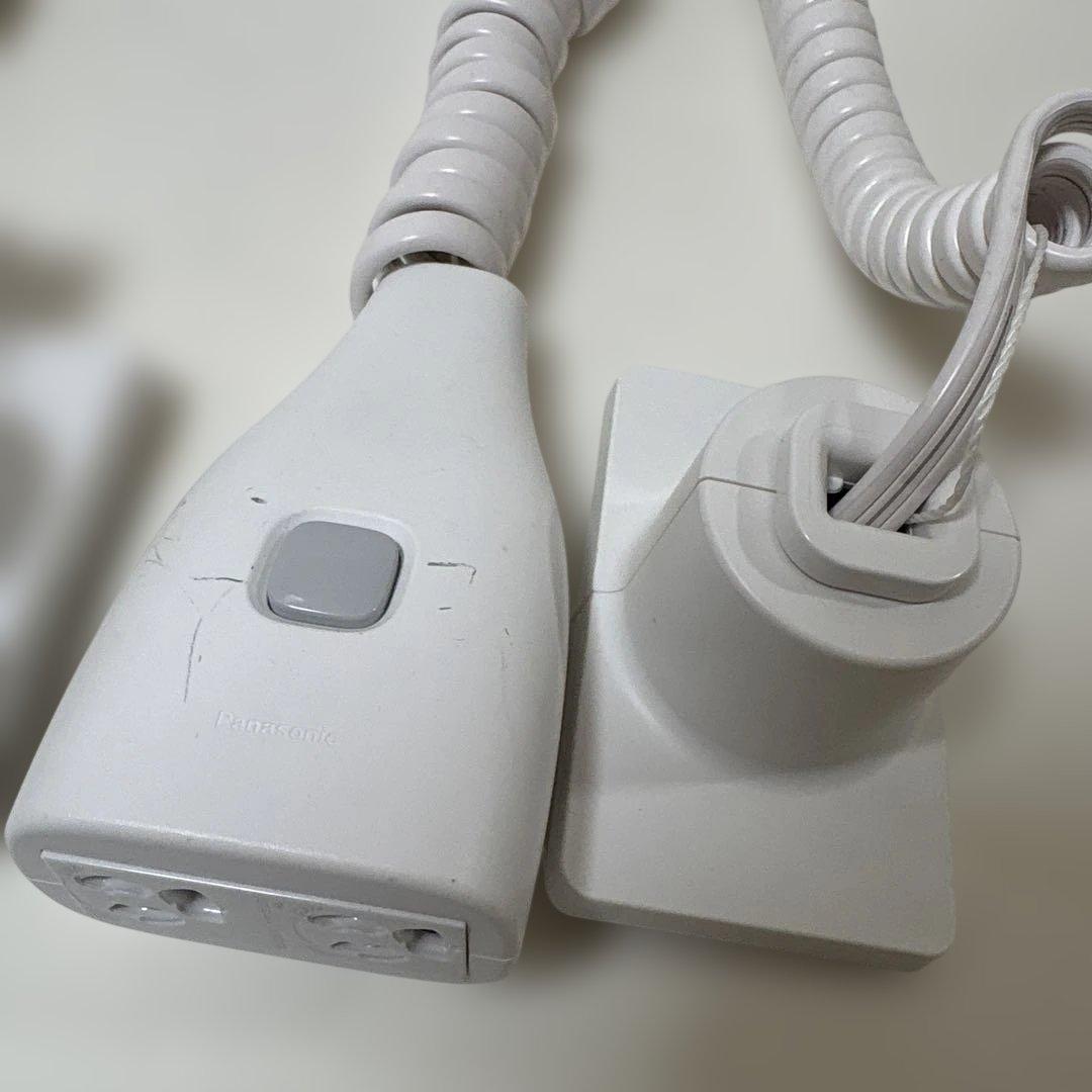 Panasonic WG888281W 2個 リーラーコンセント　パナソニック店