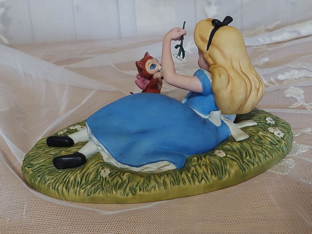 不思議の国のアリス　フィギュア