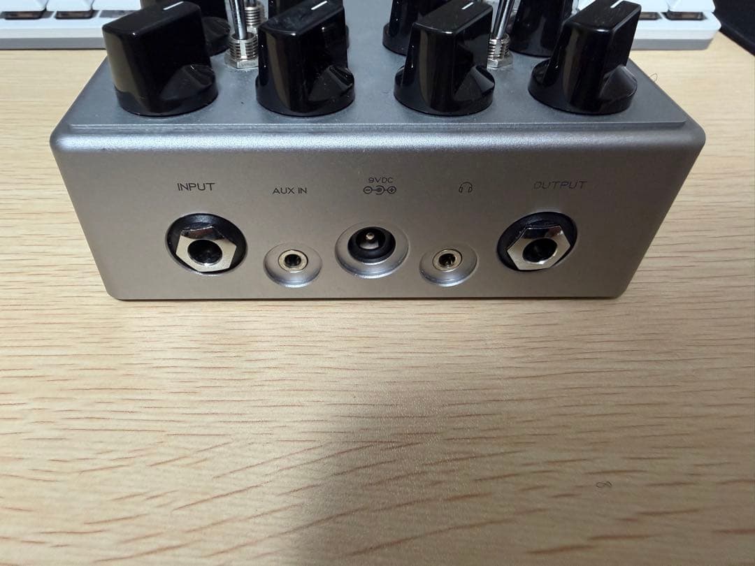 ベース Darkglass Vintage Ultra V2