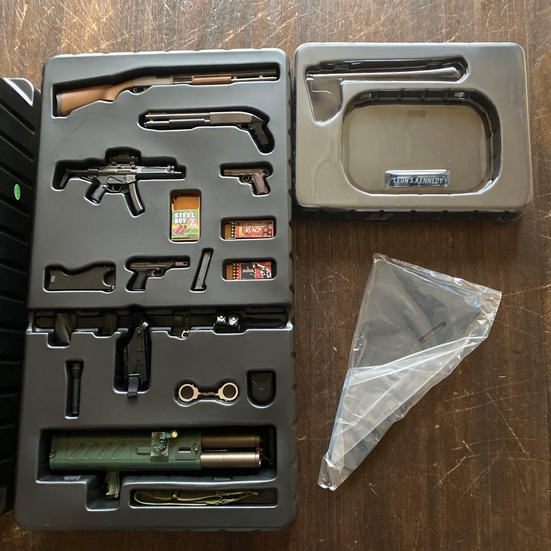 damtoys ダムトイズ　BIOHAZARD RE:2 レオン 　1/6