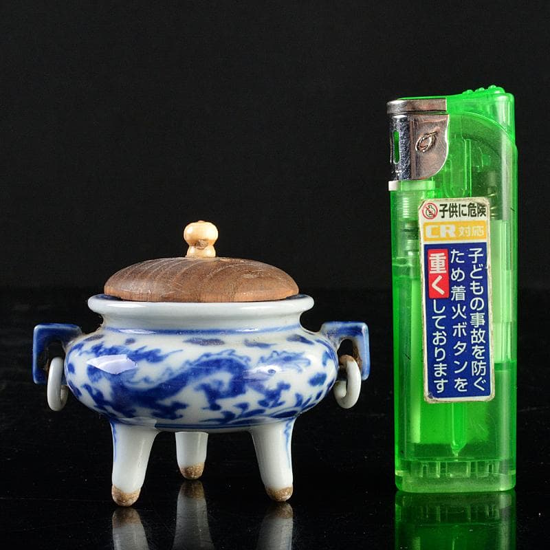 中国　青花　龍文　三足遊環香炉　小さな香炉　唐木蓋付　C　R5853