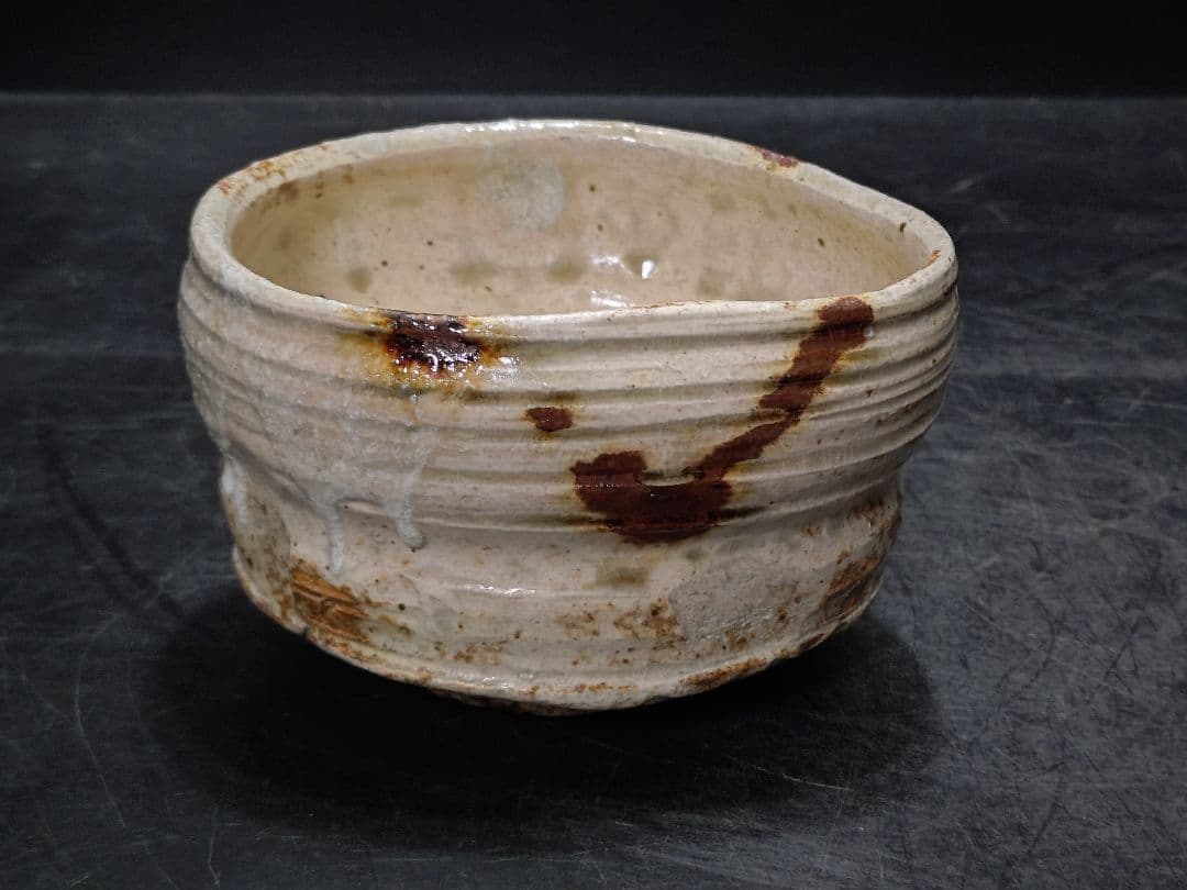 抜群のアガリ!!加藤弥右衛門造　美濃伊賀茶碗　共箱　鵬雲斎宗匠書付　加藤十右衛門