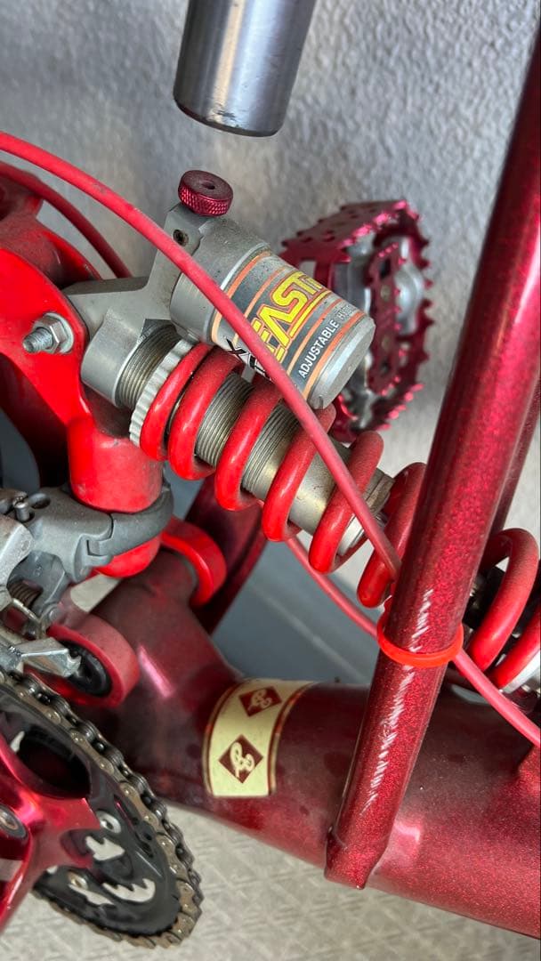 Cannondale SuperV ラメ入りレッドカラー