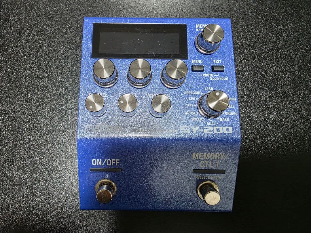 BOSS SY-200 ギターシンセサイザー