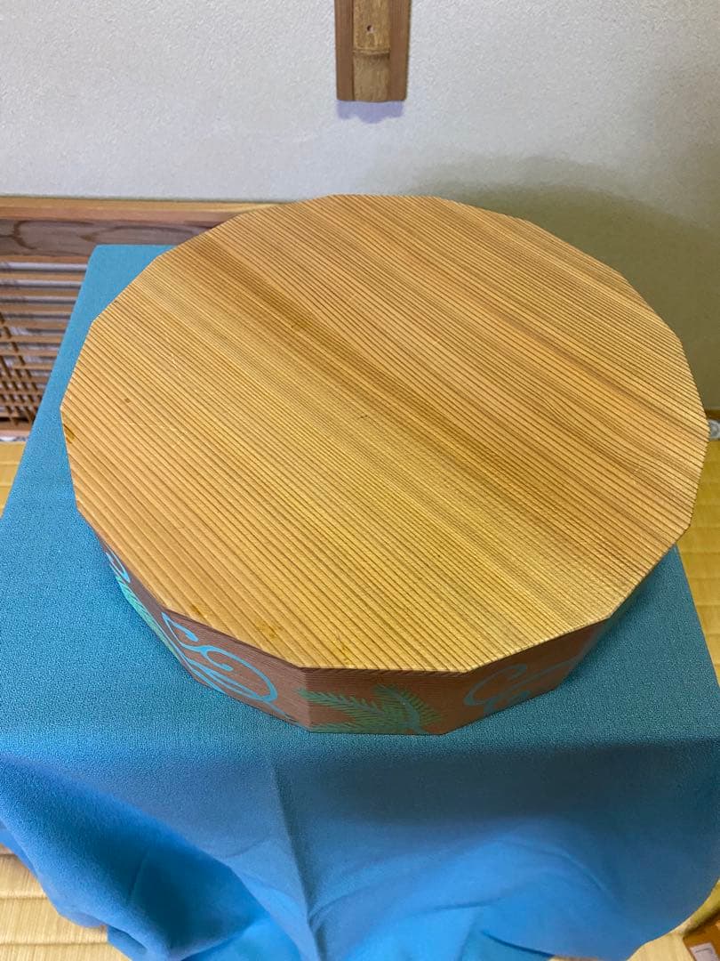 茶道具/炭斗 松唐草絵　玄々斎好写　杉折曲