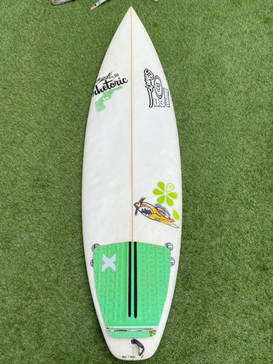 サーフボード　Simmo ハイパフォーマンス　軽い