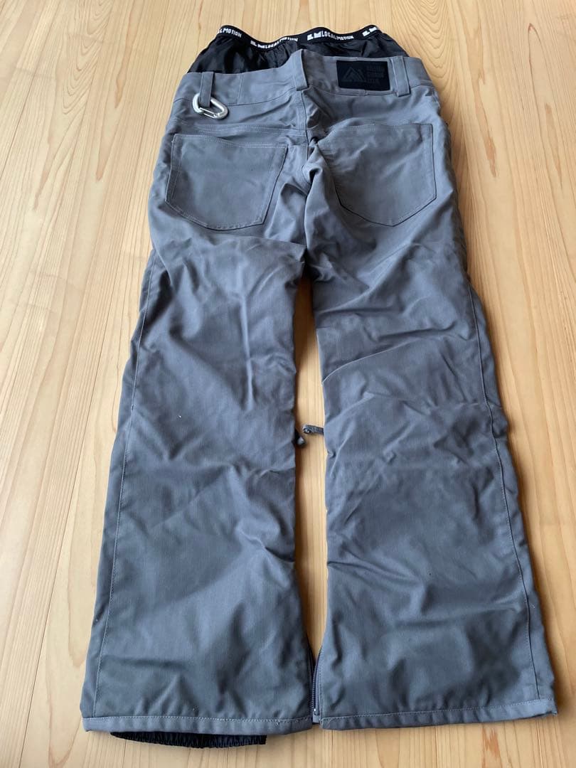 スノーボードレディースウェア