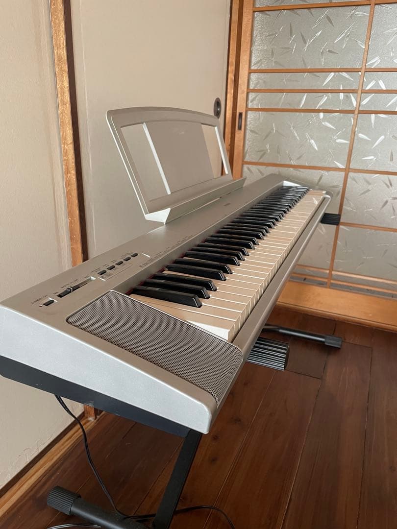 YAMAHA 電子ピアノPortable grand NP30