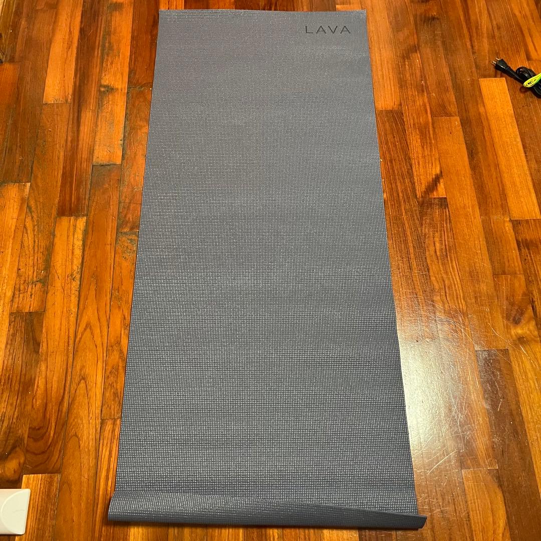 未使用　LAVA ヨガマット　ヨガラグ　ラバ