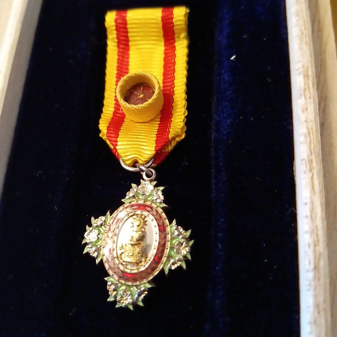 【超激レア 極美品】宝冠六等章 略章勲章 勲六等宝冠章 勲章 徽章 67