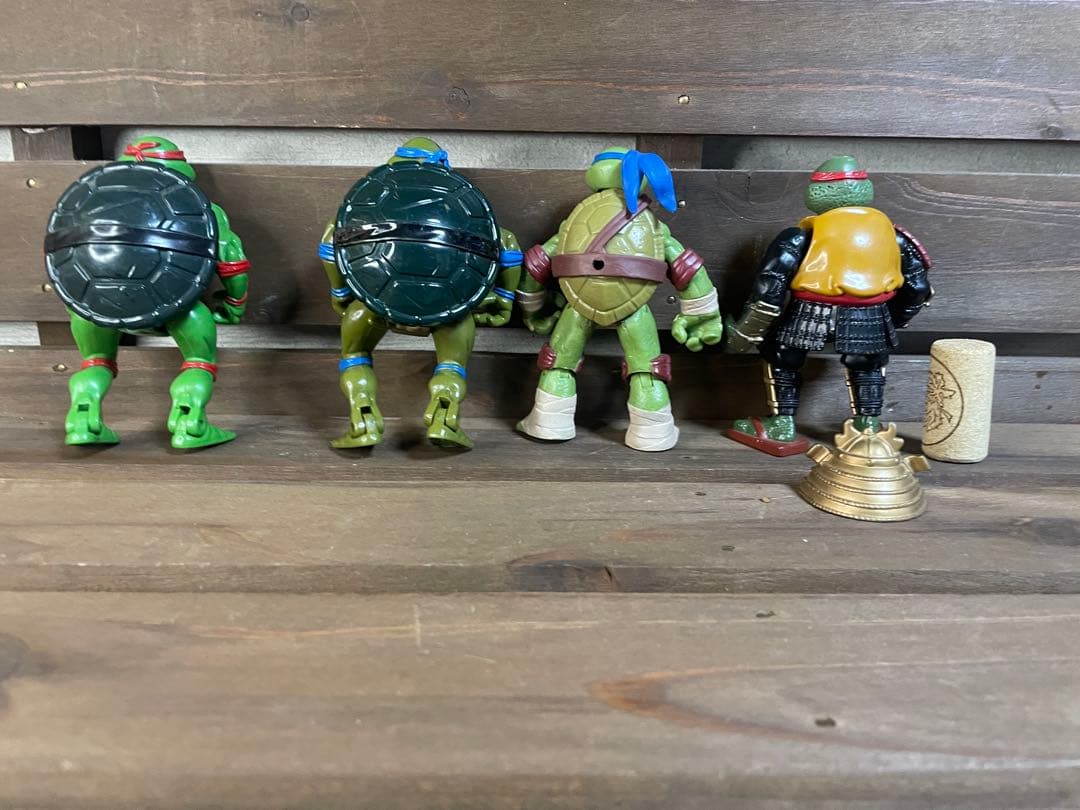 ミュータント・タートルズ アクションフィギュア 4体セット90→80