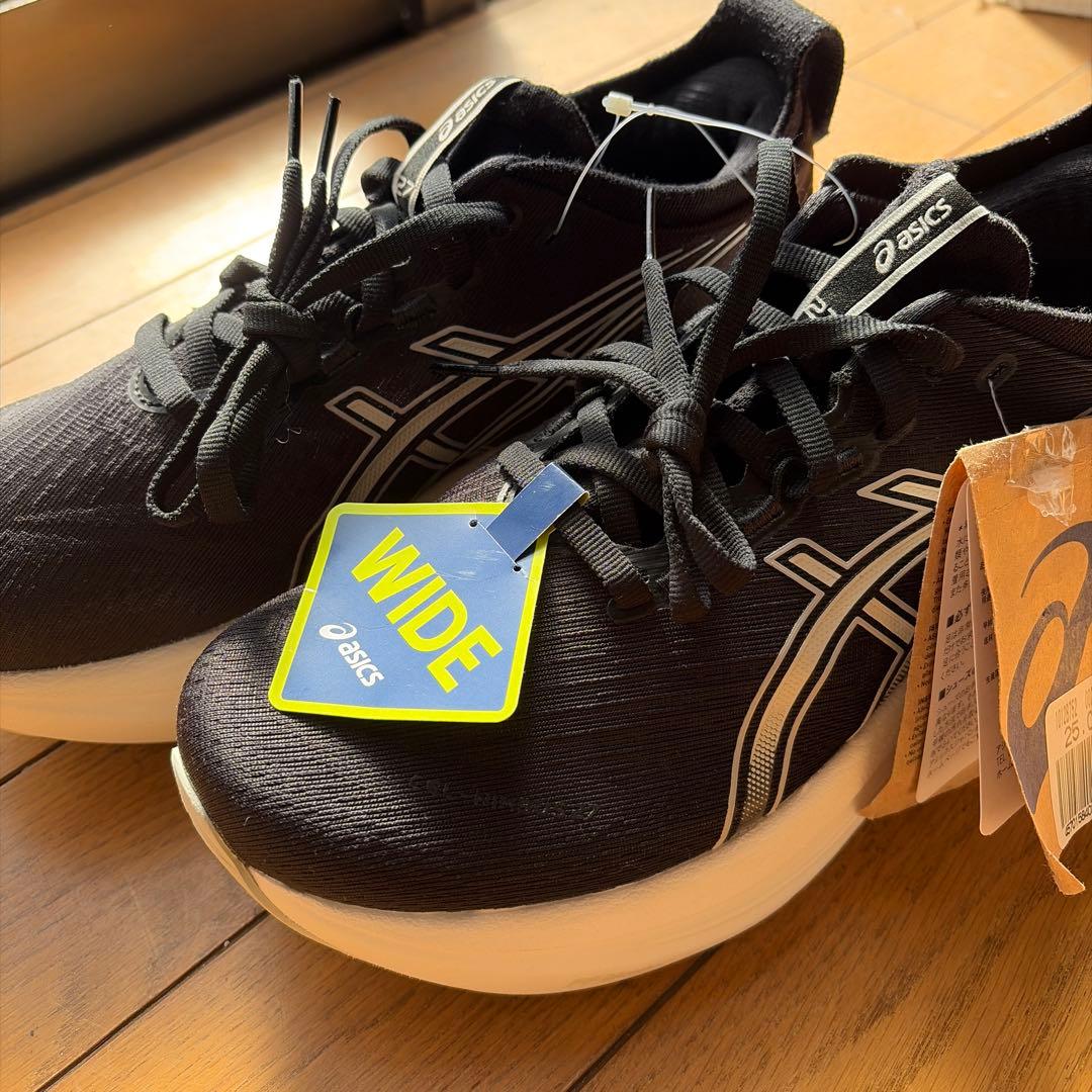 アシックスランニングシューズ25.0センチワイド