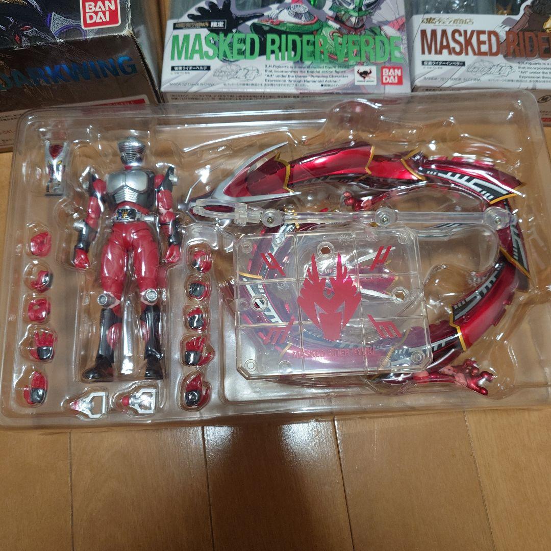 仮面ライダー 龍騎　フィギュアーツ