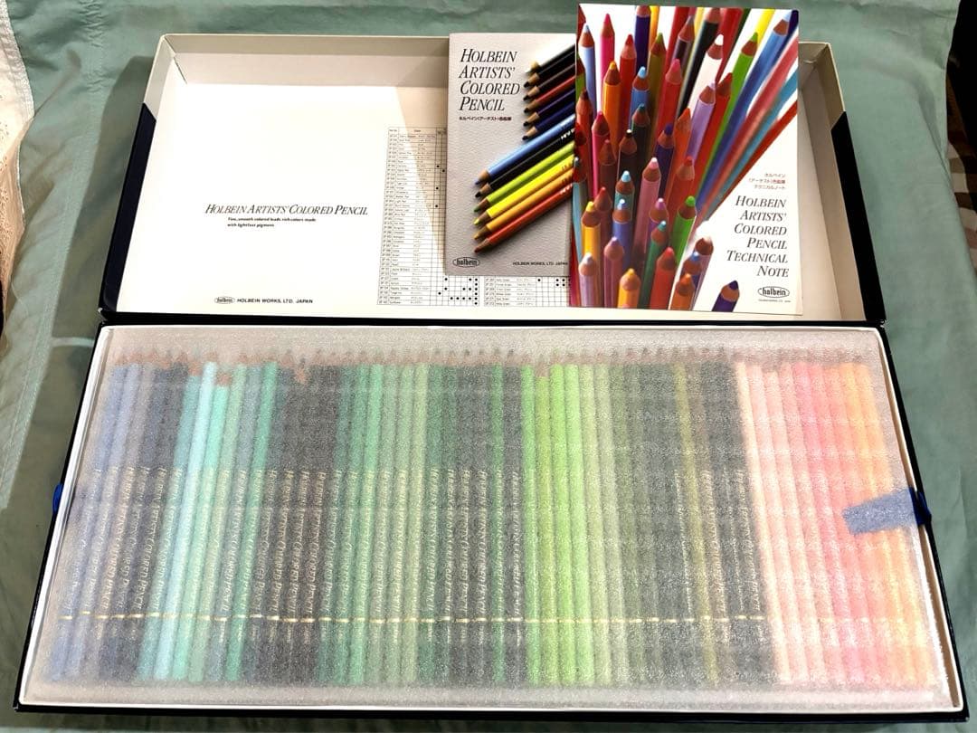 ホルベイン　アーチスト色鉛筆　150色