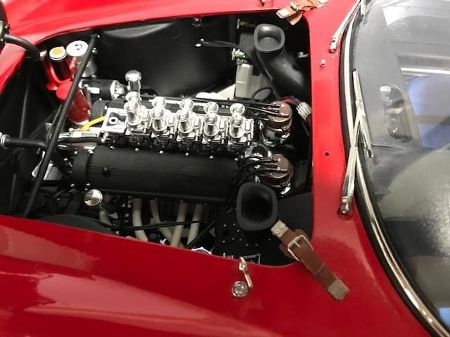 【デアゴスティーニ完成品】フェラーリ250GTO　1/8スケール