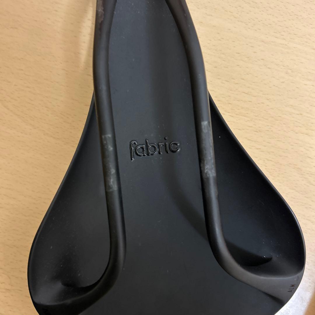 美品　FABRIC SADDLE ALM ULTIMATE ホワイト 最終値引き