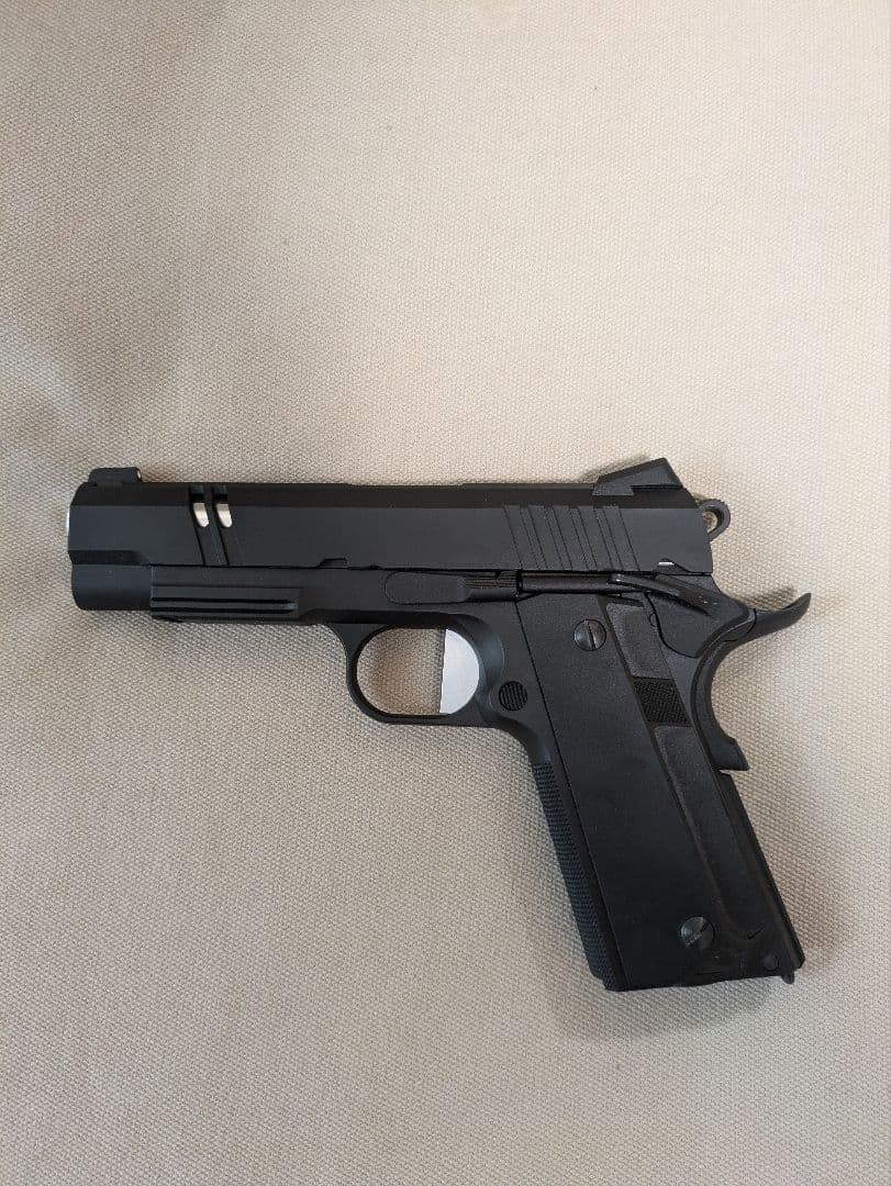 美品　Carbon8 HELLCAT 4.3 CO2ガスガン