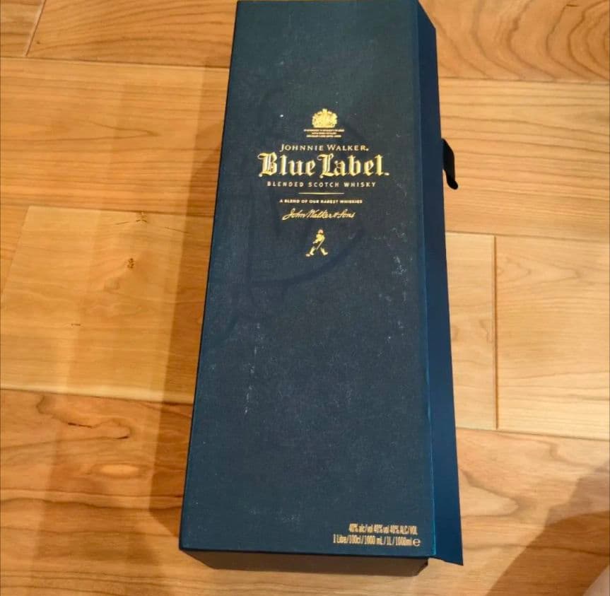 ホワイトMACKAY.ジョニーウォーカー 青1L.COURVOISIER未開栓