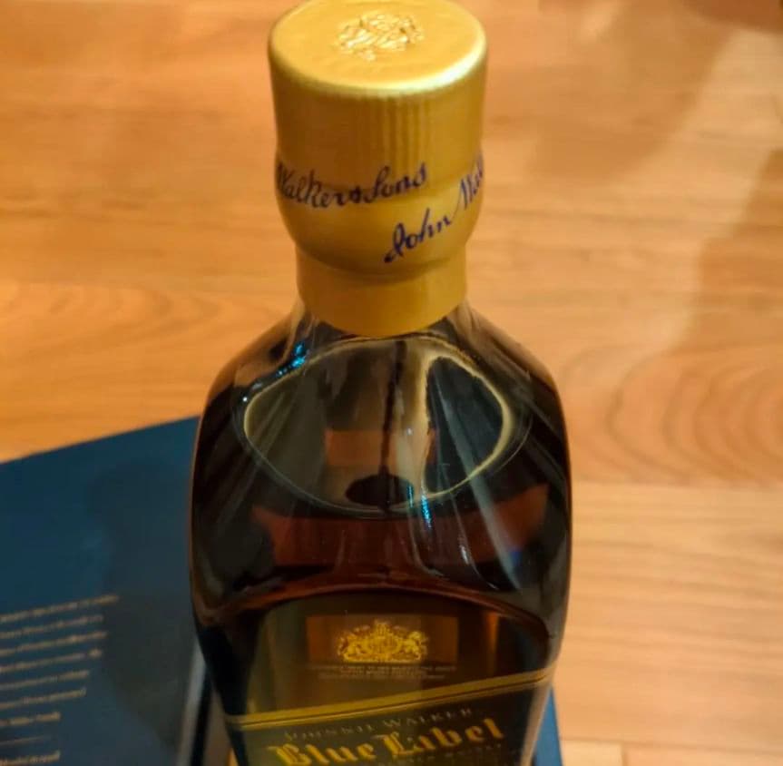 ホワイトMACKAY.ジョニーウォーカー 青1L.COURVOISIER未開栓