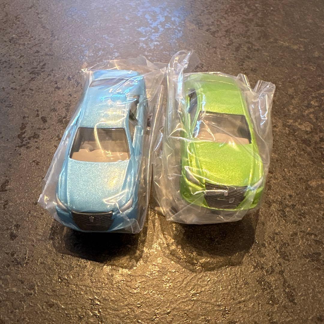 トミカ HYBRID CROWN ReBORN 2個セット