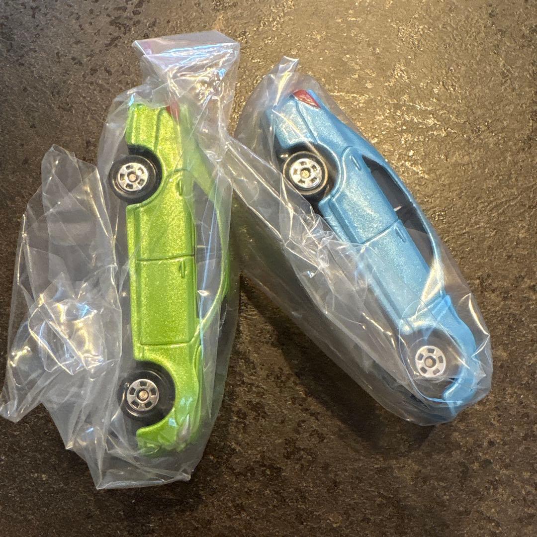 トミカ HYBRID CROWN ReBORN 2個セット