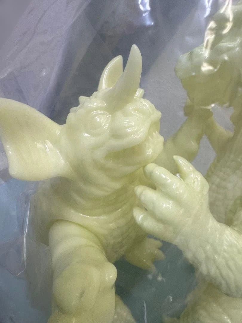 M1号　ゴジラ＆バラゴン　未塗装蓄光版　２体セット　GMKゴジラ