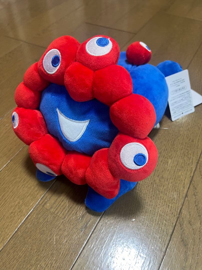 新品　ミャクミャク這型ぬいぐるみ M 這い型