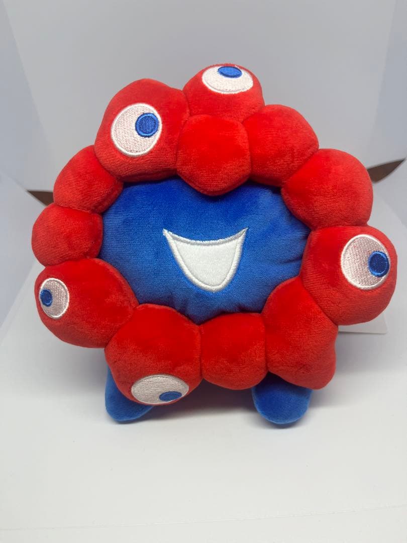 新品　ミャクミャク這型ぬいぐるみ M 這い型