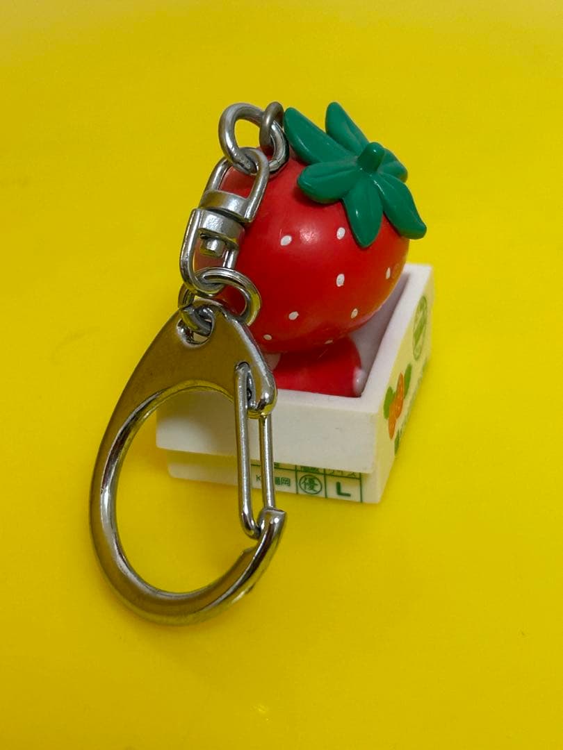 ご当地キティ　ハローキティ　いちご　博多とよのか　マスコットキーホルダー