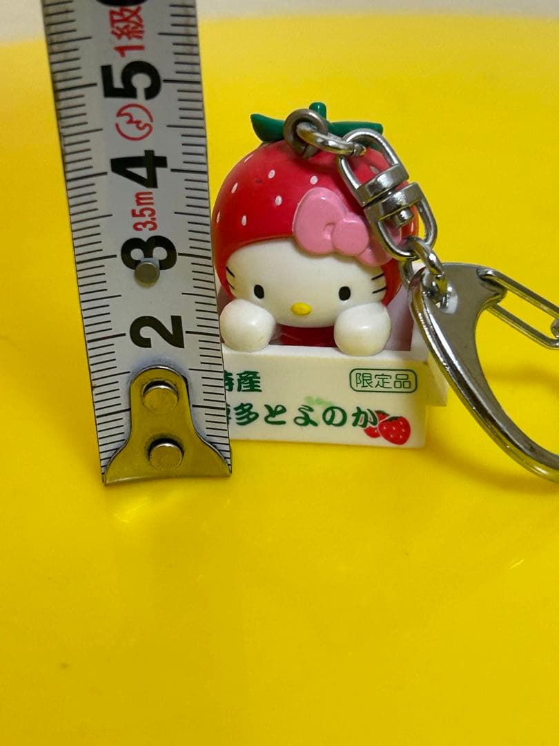 ご当地キティ　ハローキティ　いちご　博多とよのか　マスコットキーホルダー