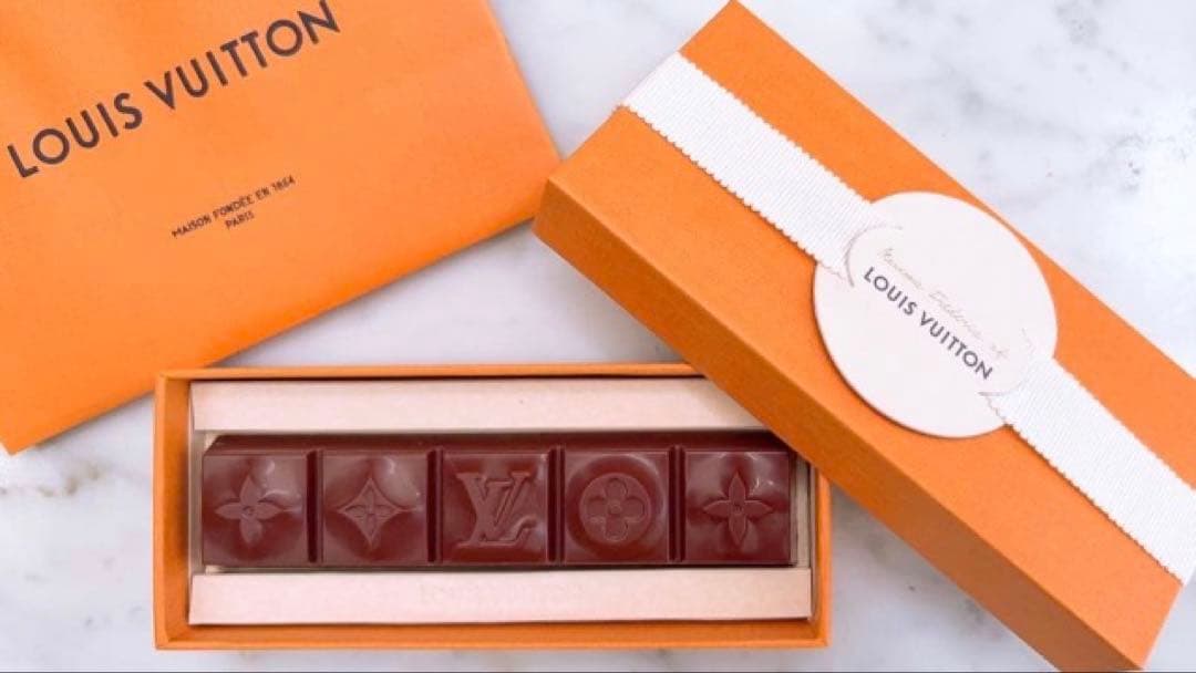 菓子 LOUISVUITTON\"VALENTIN\"CHOCOLATBARRE 2026