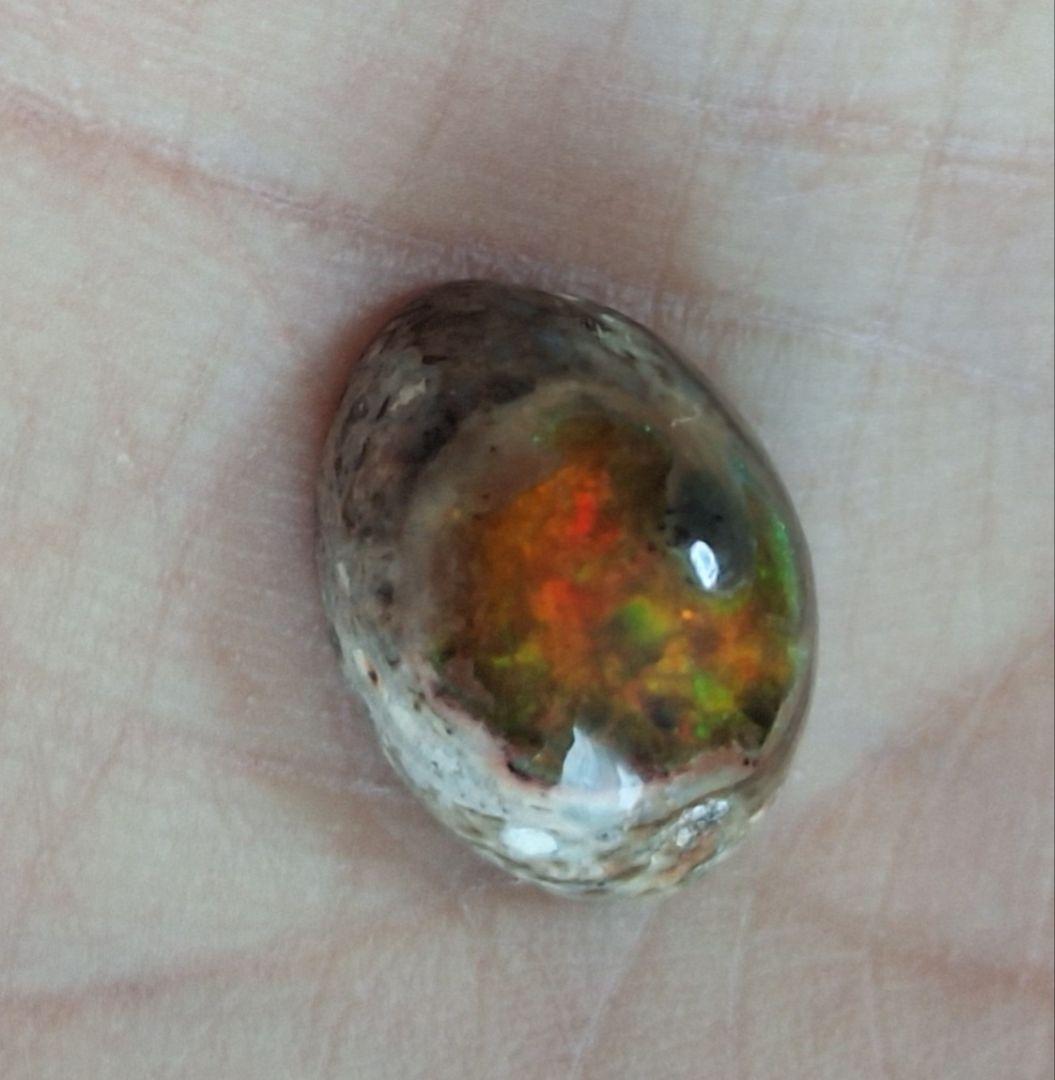 コスモが燃えるカンテラオパール