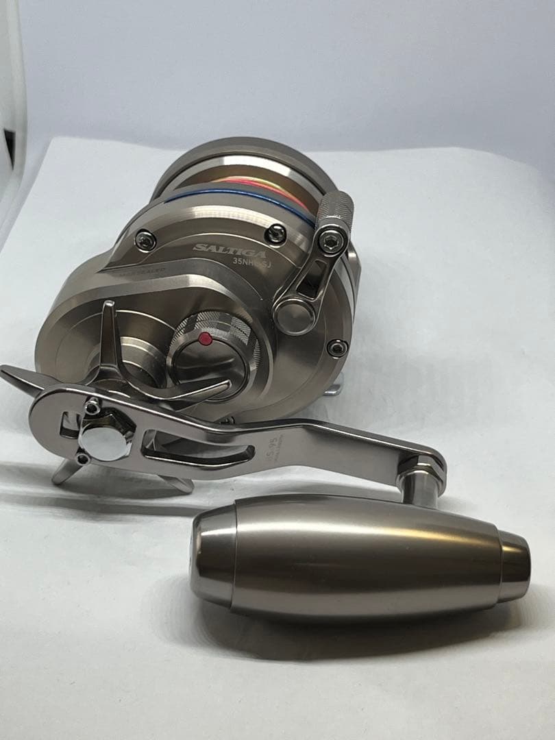 DAIWAダイワ 15ソルティガ 35NHL-SJ 左ハンドル