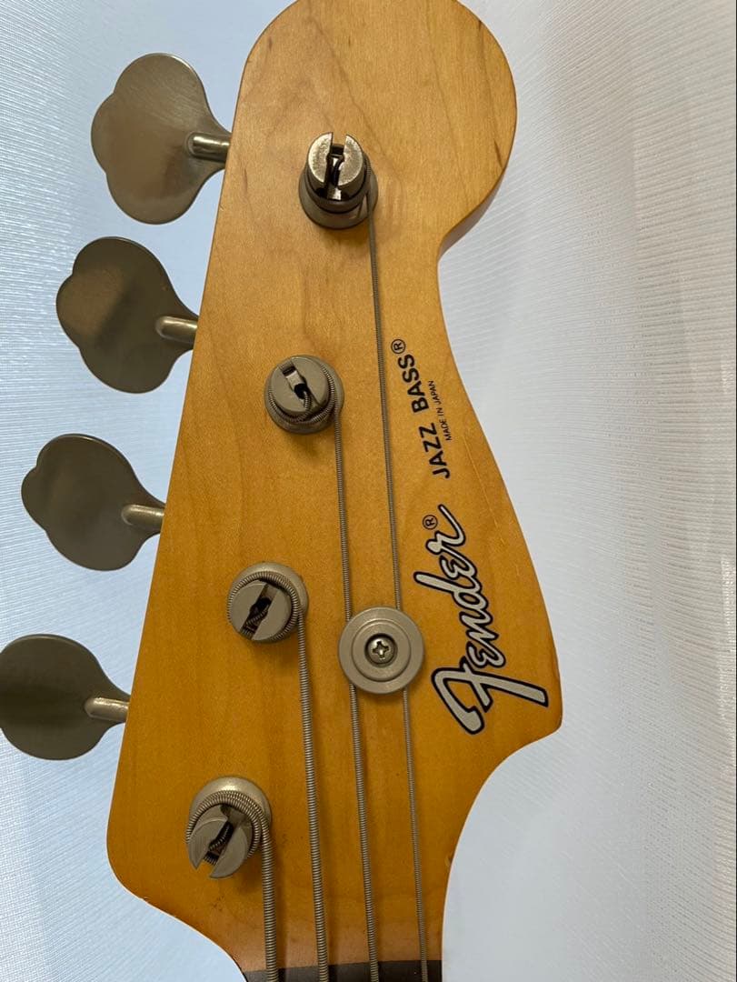 ベース Fender JAZZ BASS