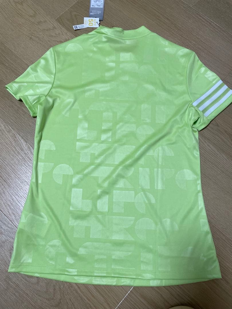 新品　8,490円　アディダスゴルフ　モックネックシャツ　Sサイズ　グリーン