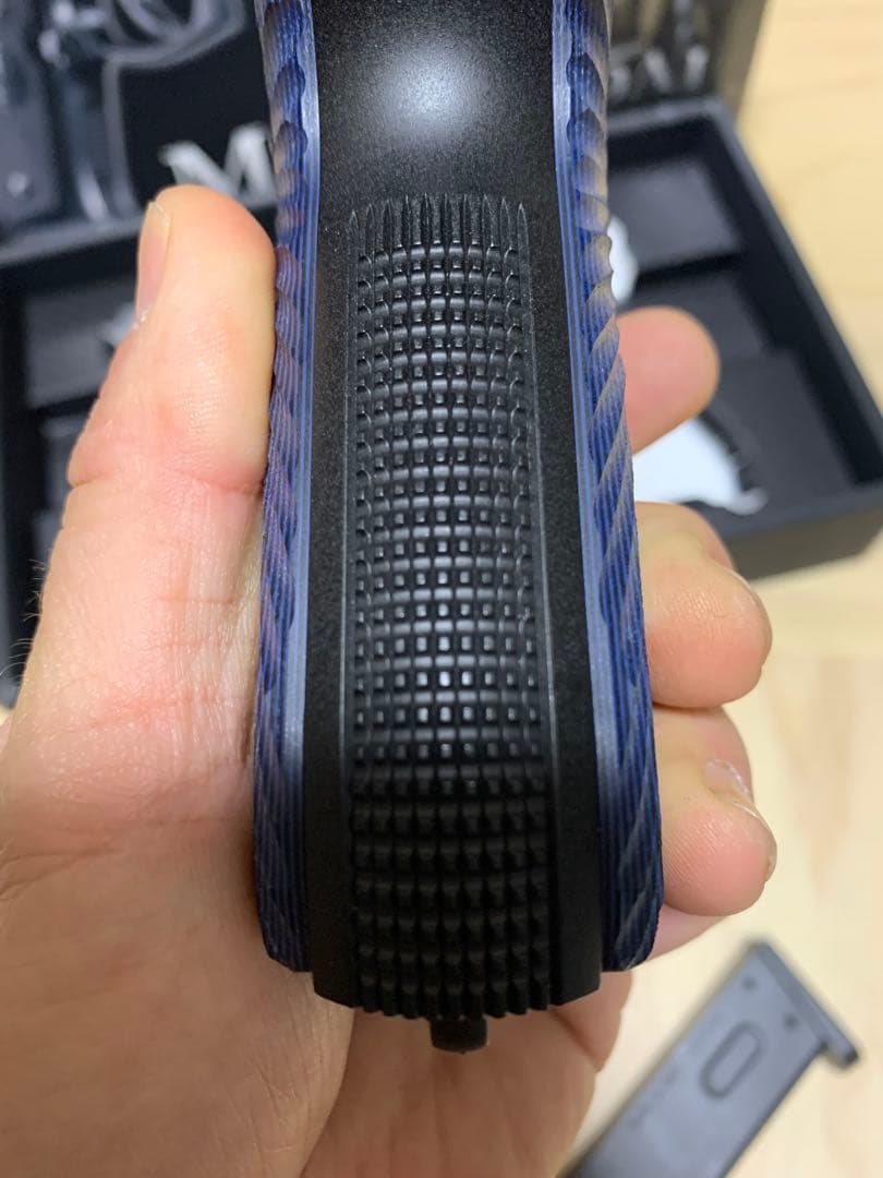 概ね美品　東京マルイM9A1ベレッタ ガスブローバック　可変ポップ　カスタム品