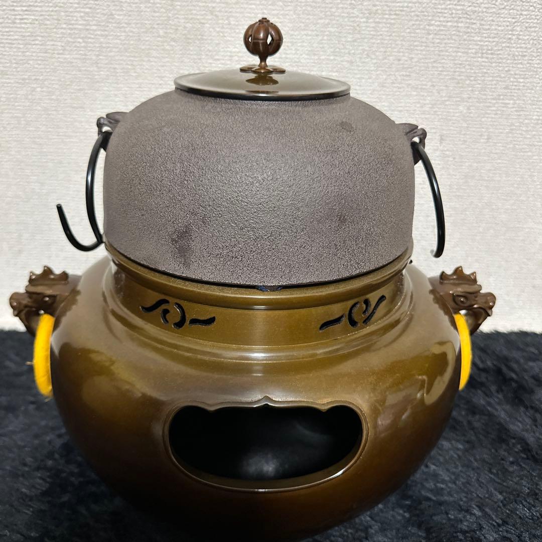 美品 在銘 金森 昭栄 摘み真形釜添え 唐銅鬼面風炉 銅製 茶釜 鉄瓶