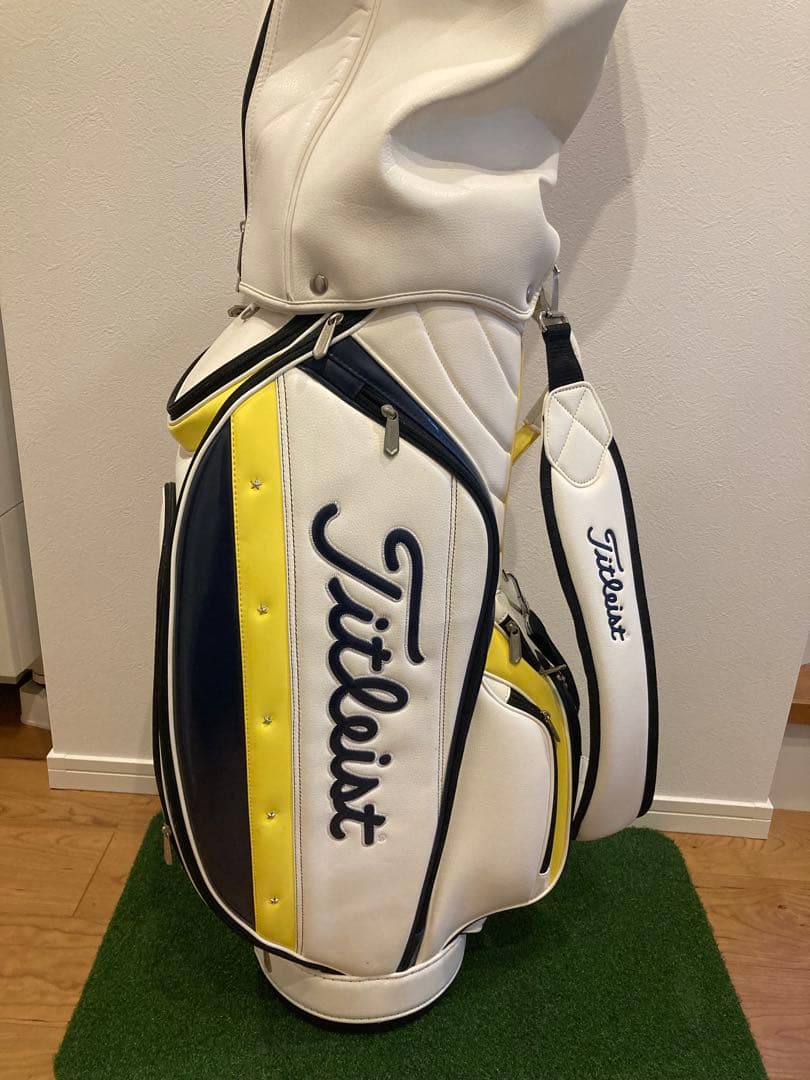 n*.様 タイトリスト　キャディバック　CB631 黄色