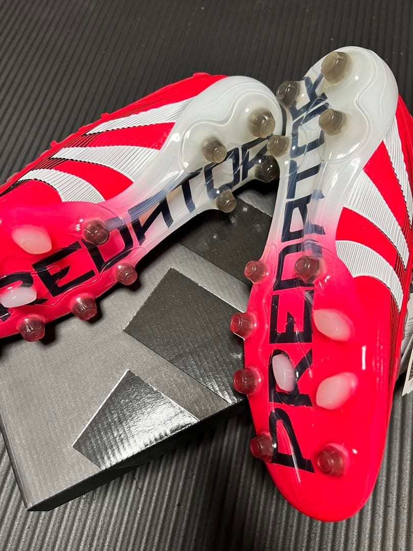 アディダス　プレデターエリート　HG/AG　27.5