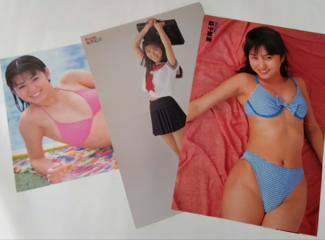(ポスター60枚)90年代女性アイドルタレント雑誌付録品　　中古品