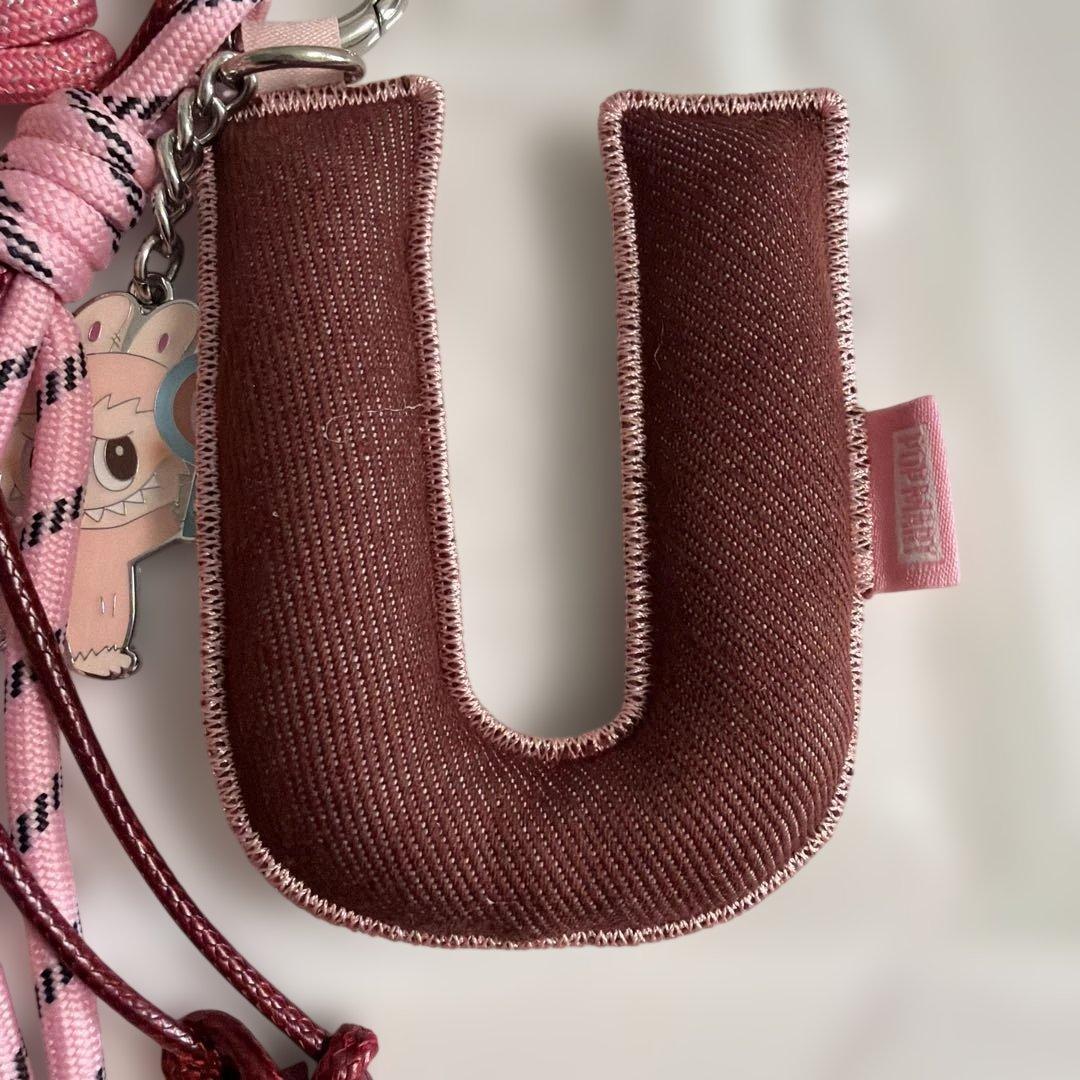 ラブブ PINFORLOVE イニシャルチャーム シークレット ハート　U